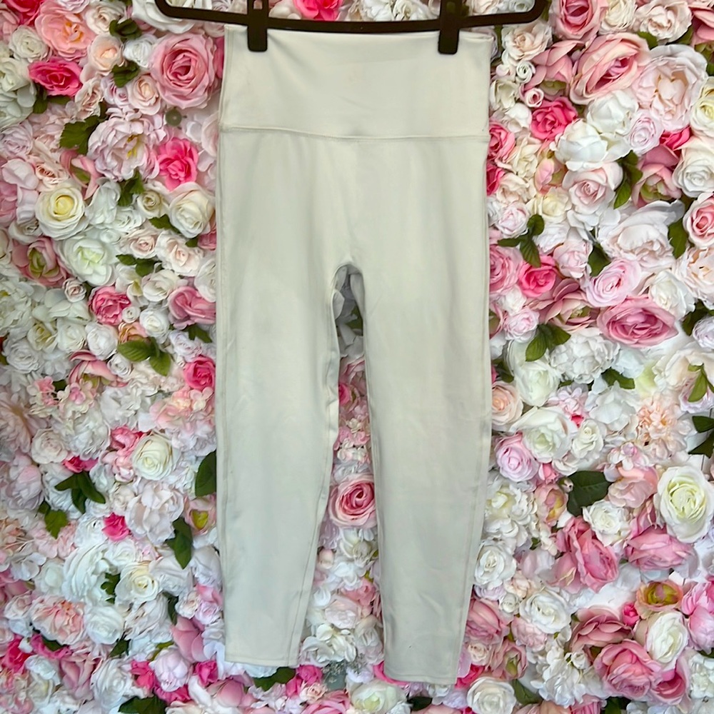 Zenana  bone colored leggings